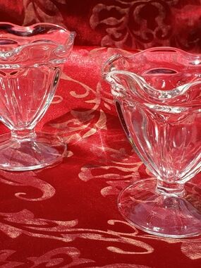 Vintage Anchor Hocking Tulip Sundae Dish,  Parfait Dessert - Set of 2